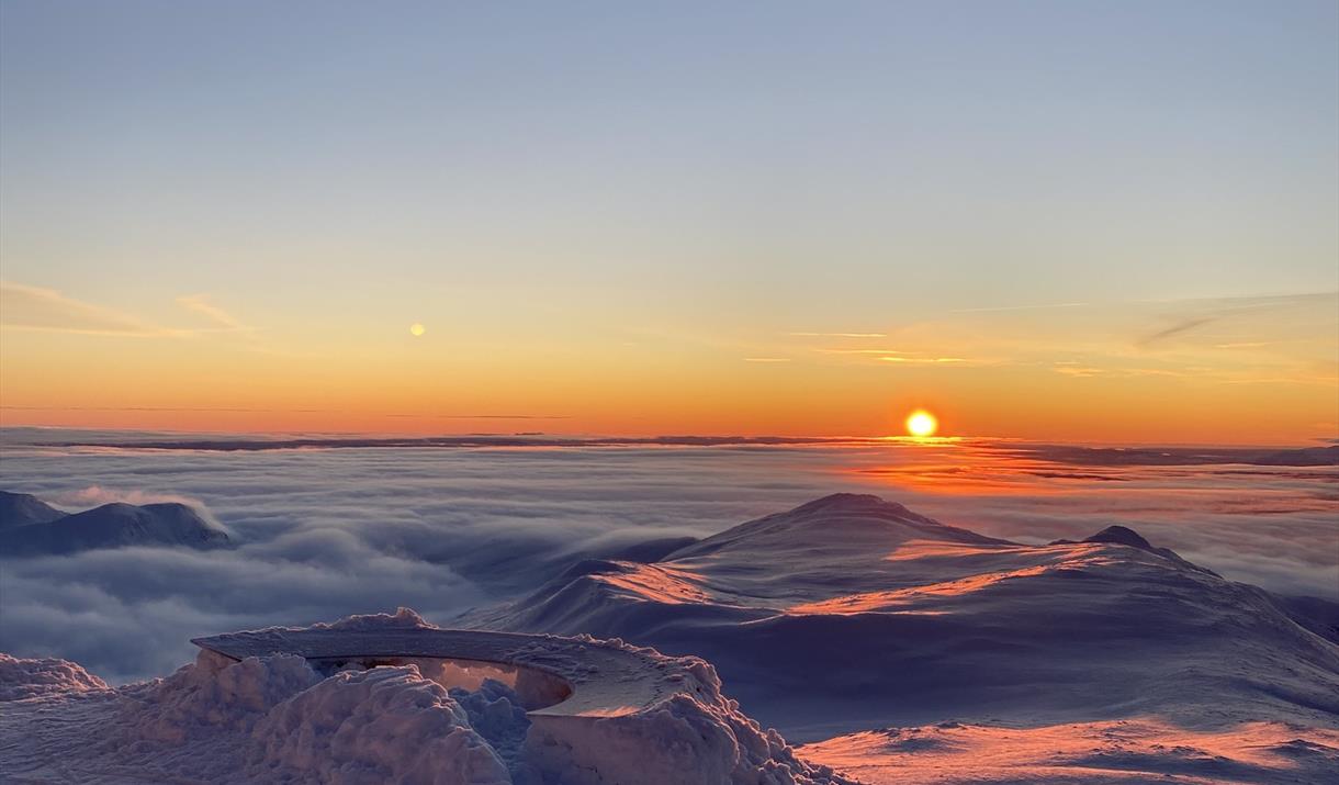 Soloppgang på Gaustatoppen