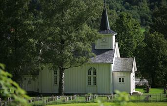 Churches in Tinn
