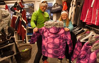 At Sport1 Gaustablikk you can find clothes and skiing equipment