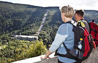 Guided tour to the saboteur cabin in Fjøsbudalen