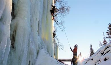 Ice Climbing Course for Beginners