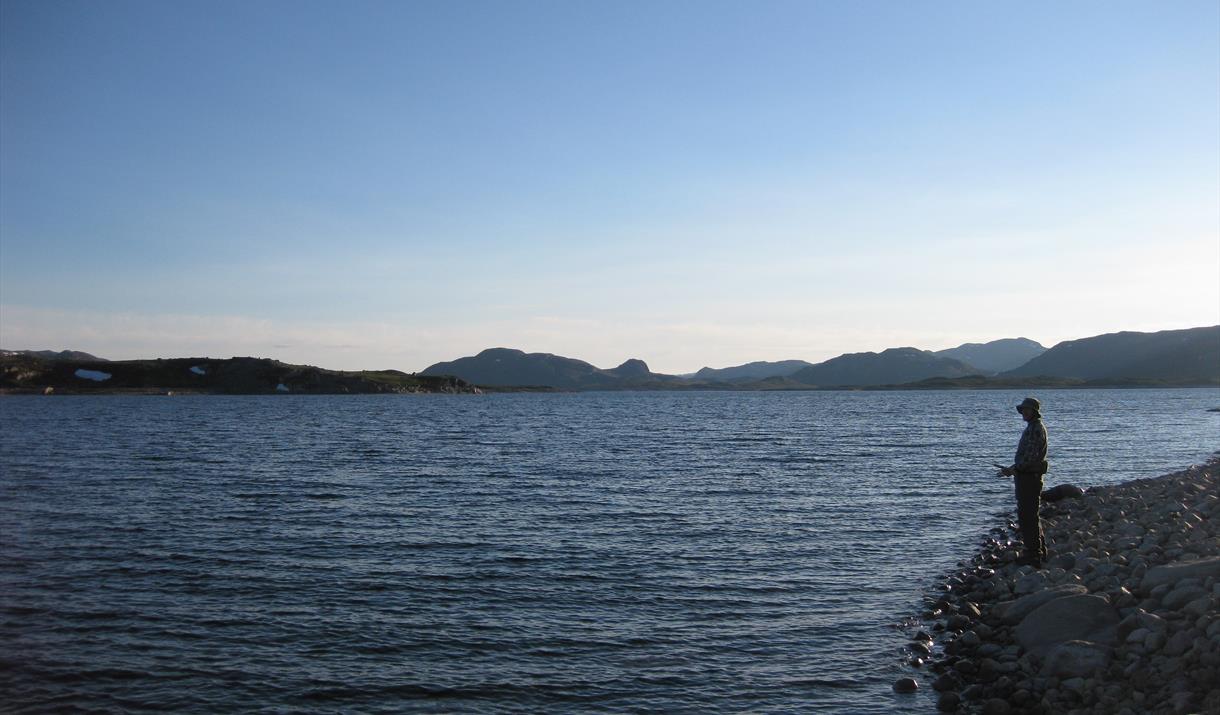 Fishing in lake Møsvatn