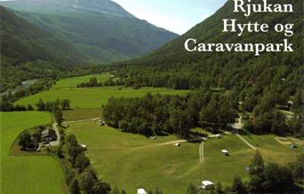 Rjukan hytte og caravanpark is situated 5 m east of Rjukan town center