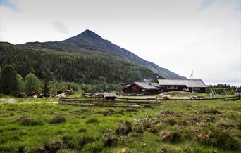 Selstali Seter is situated by the foot of Gaustatoppen